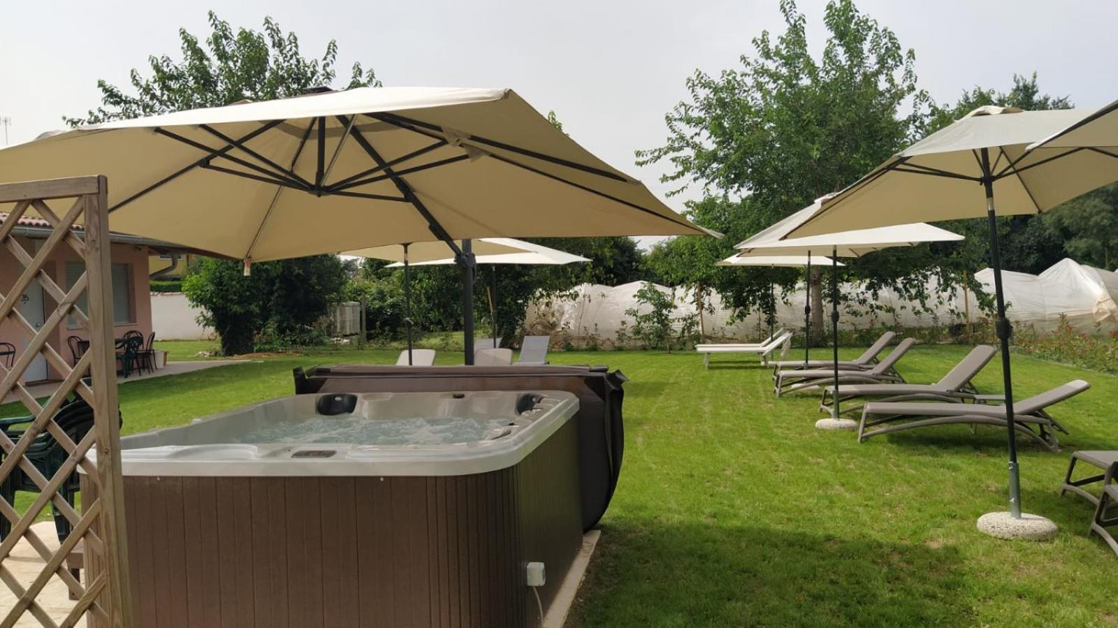 Hotel Ristorante Alla Campagna Сан-Джованні-Лупатото Екстер'єр фото